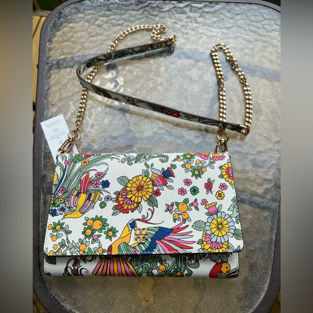 Tory Burch, Emerson chain wallet. Paradise floral pattern. New never used